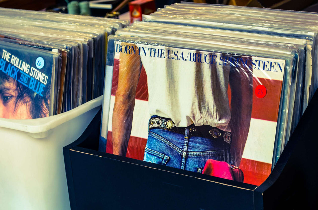 Get the most out of your vinyl records: discover 3 places where you can sell vinyl records at a good price.