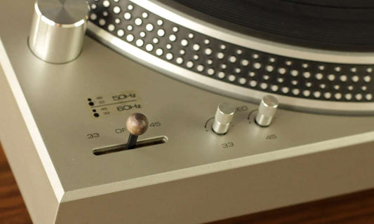 Revolutions per Minute (RPM) on Turntables: Why 33 or 45 RPM?