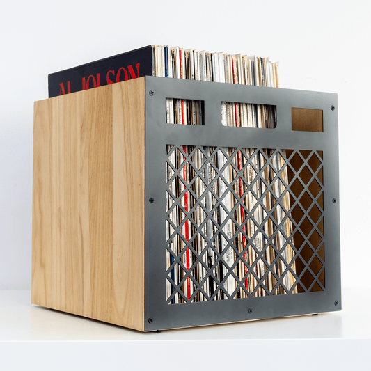 Best Vinyl Record Storage in Europe: Italy &amp; EU Buyers Guide — vinyl record collection setup