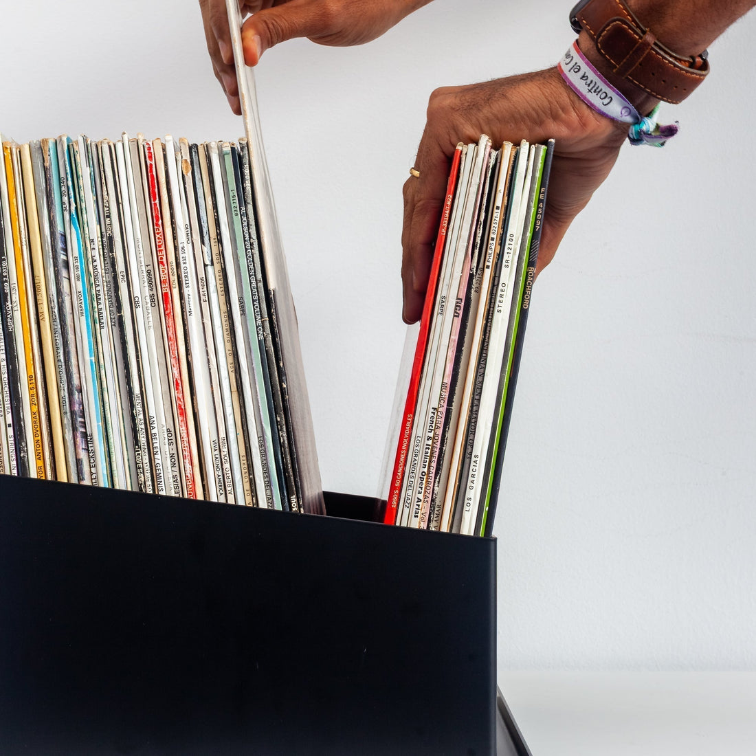 Should I hang vinyl decals on the wall? Tips and considerations for decorating with vinyl decals - Keep Them Spinning™