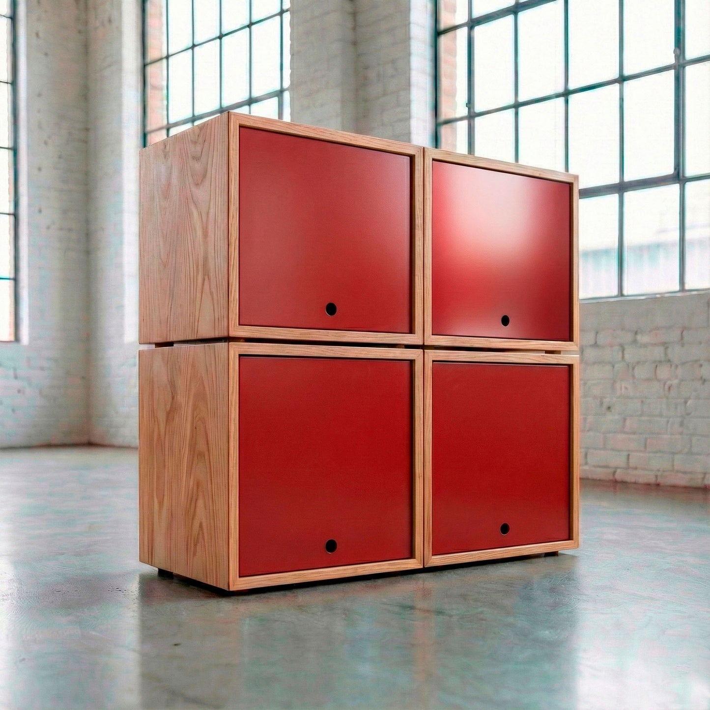 Solución de almacenamiento de vinilos en madera oscura y estilo rústico.