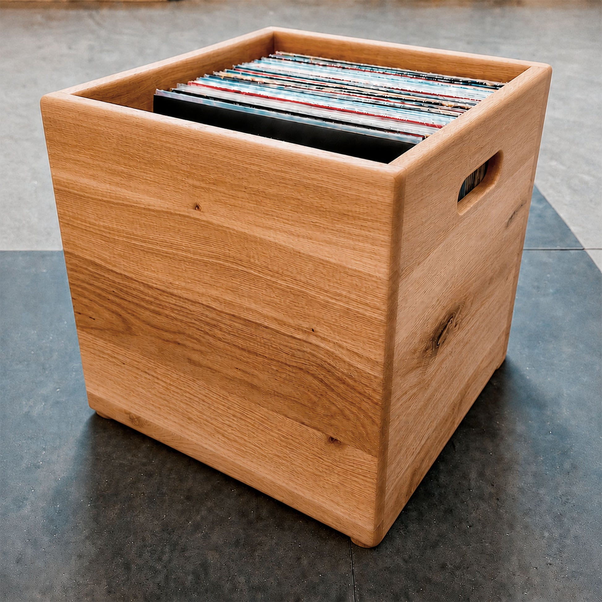 REVISAR: The Standard — Modular Solid Wood Vinyl Record Cube (Stackable, 50 LPs)