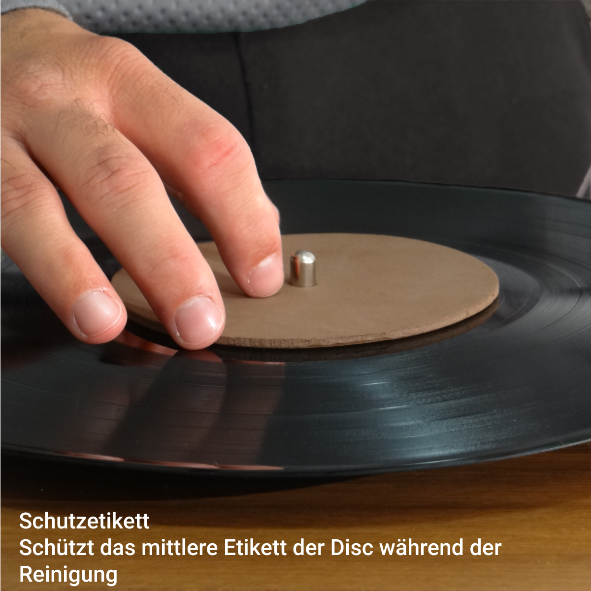 Etikettenschutz für Vinyl-Schallplatten, der die Reinigung erleichtert, ohne die Oberfläche zu beschädigen.